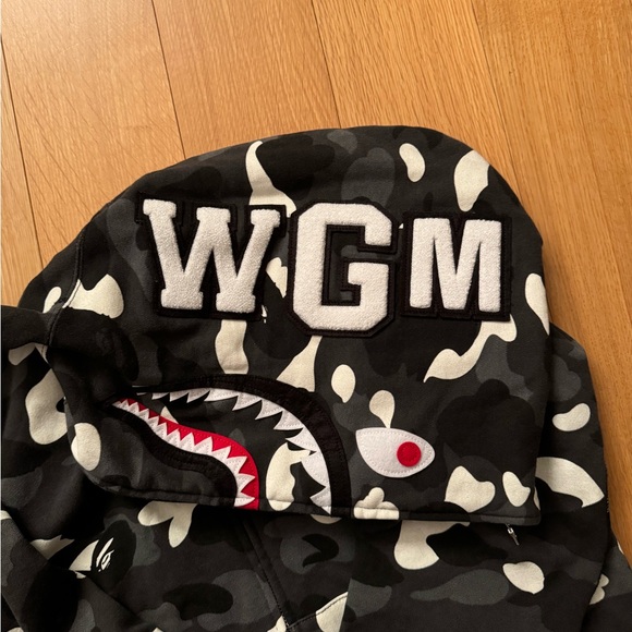 Black ABC Camo Shark Full Zip Size L - Picture 2 of 6